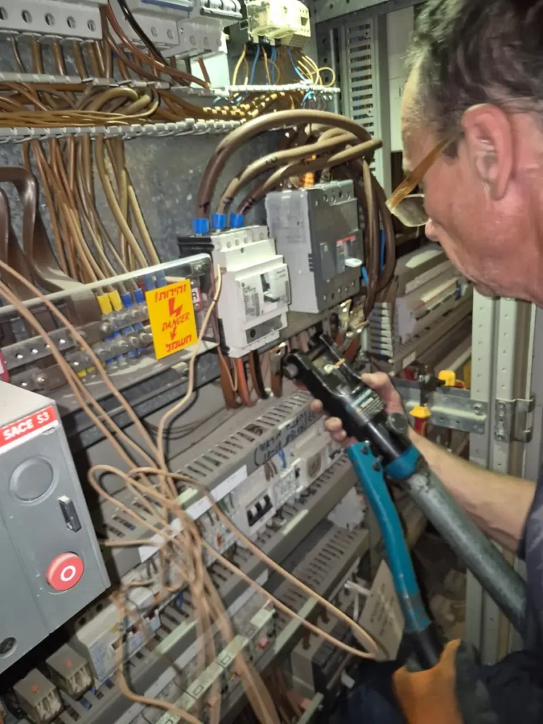 hvac electrical control panel maintenance